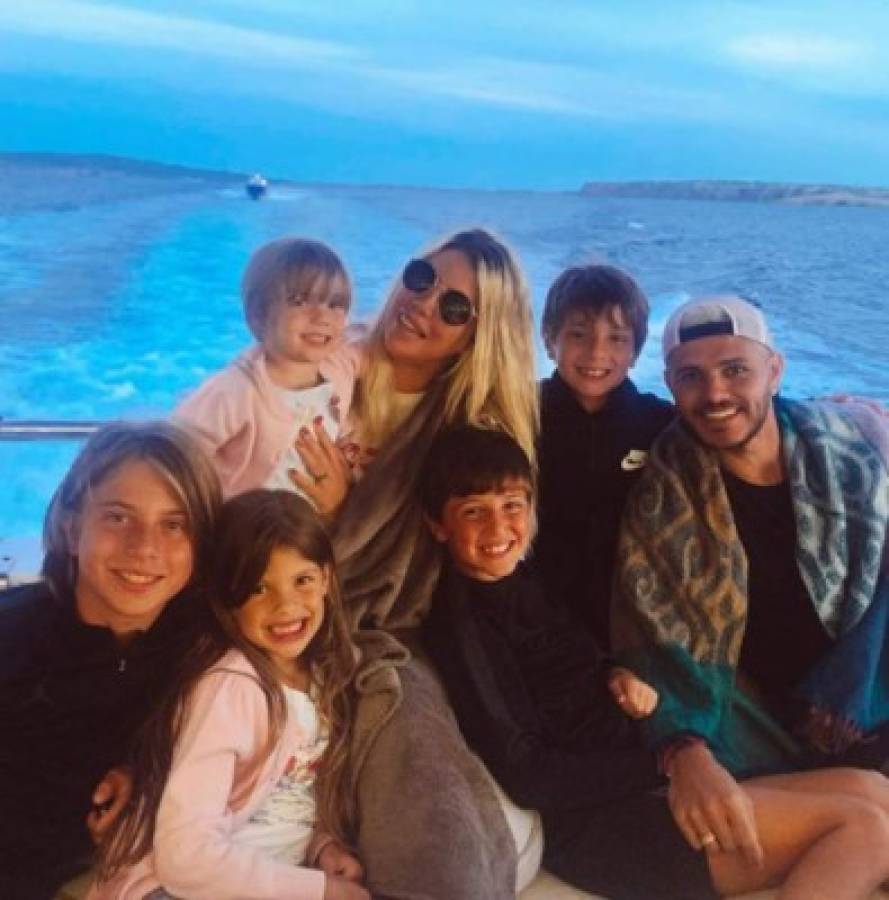 Nueva polémica: Wanda Nara es denunciada por unas atrevidas fotografías que le tomó su hijo