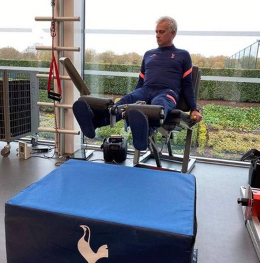 Así es el lado íntimo de Mourinho: Regala jamón a sus jugadores y hace denuncias en Instagram