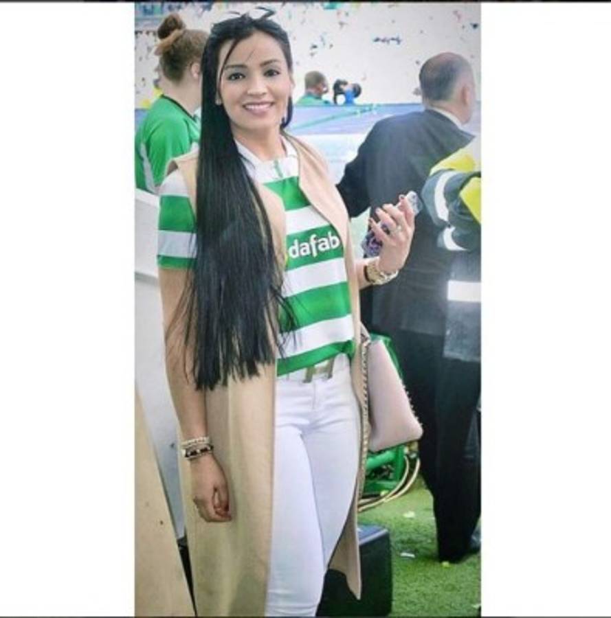 El cambio de la bella esposa de Emilio Izaguirre en su regreso a Escocia
