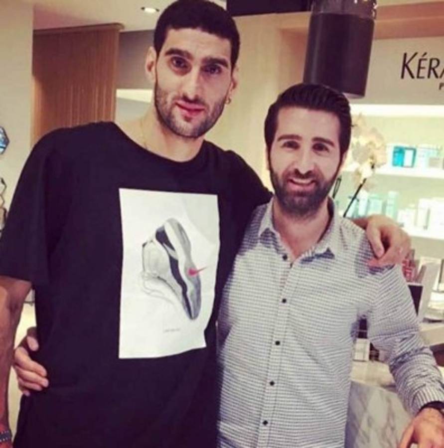 ¡Revolucionario! Todos los 'looks' de Marouane Fellaini en su carrera