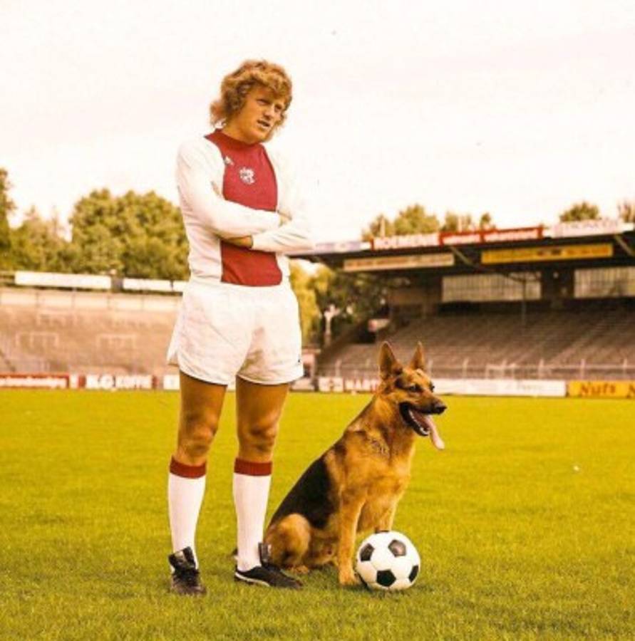 Así eran las camisas de los equipos grandes del mundo hace 40 años