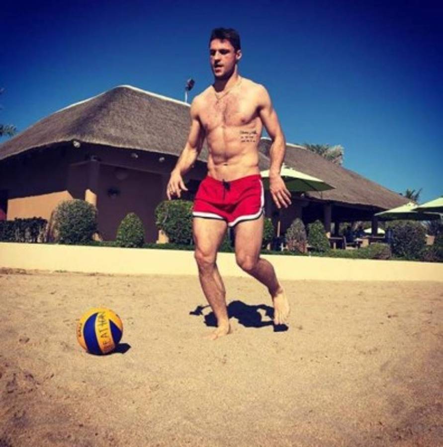 La vida en redes del ruso Evgeny Kabaev: fanático del Barça y la chica rubia que resplandece en su muro