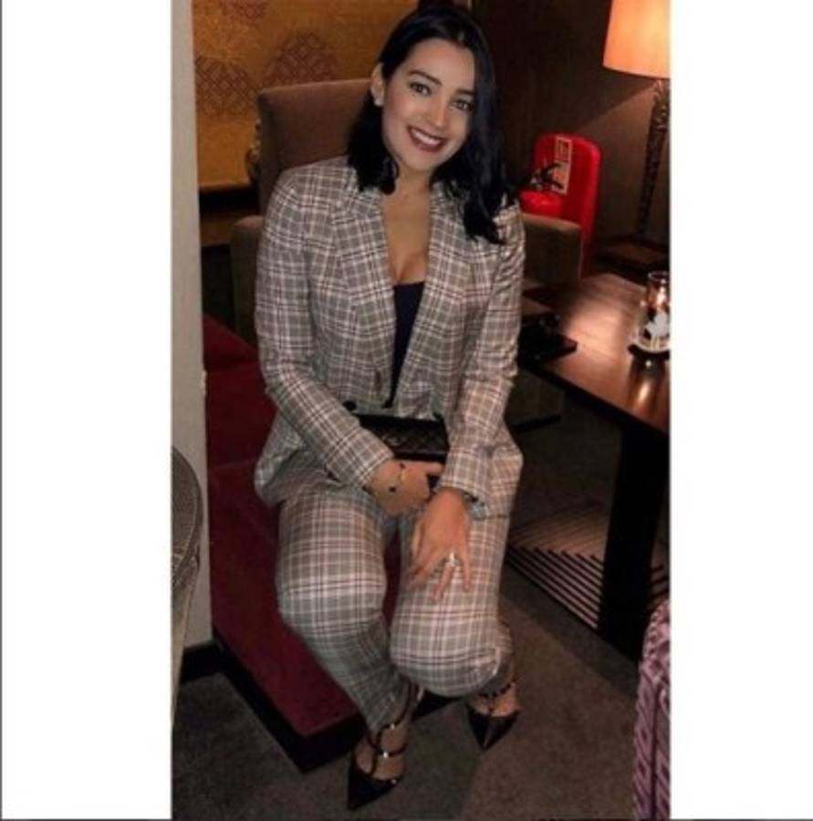 El cambio de la bella esposa de Emilio Izaguirre en su regreso a Escocia