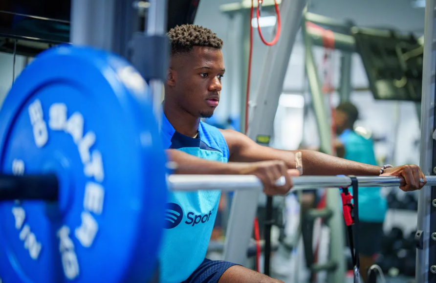 Barcelona arranca la pretemporada: los jugadores que desobedecieron a Xavi y Aubameyang sorprende con su nuevo look