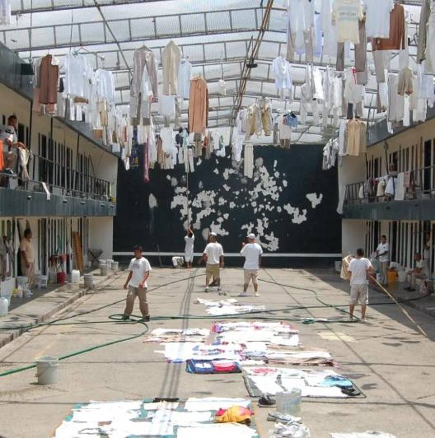 Omar Bravo fue llevado a la cárcel de donde se escapó el 'Chapo' Guzmán y surgen nuevos detalles: La pequeña lo grabó