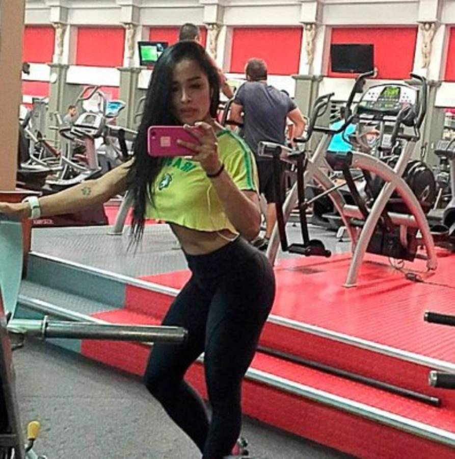 La sensual brasileña Renata Arcanjo y su amor por Guatemala