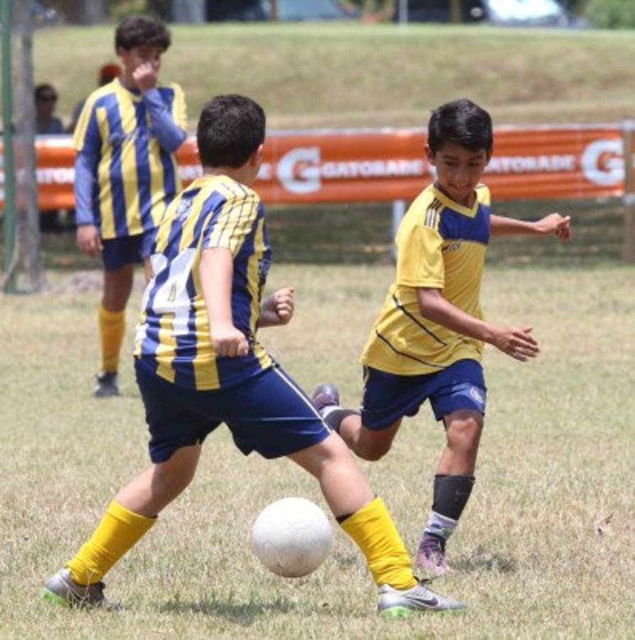 Pequeños derrocharon talento en el Soccer Festival en La Lima