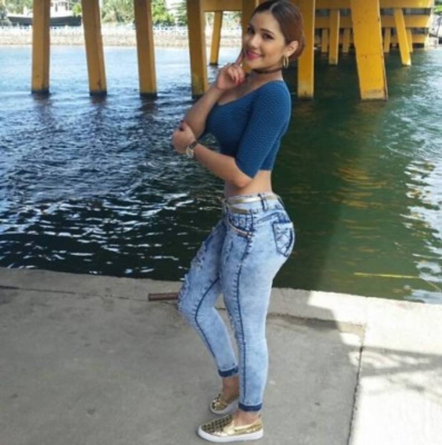 Cecilia Landa, una de las chicas más bellas del clásico capitalino