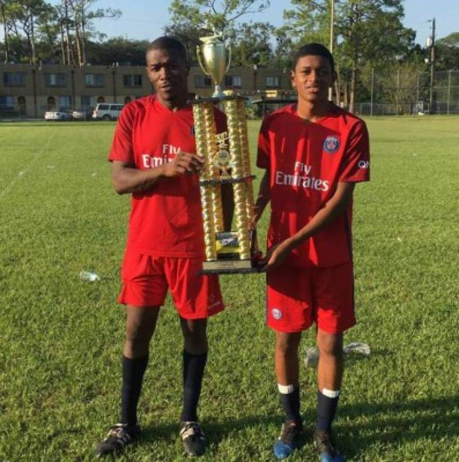 Futbolistas hondureños que se fueron a cumplir el sueño americano