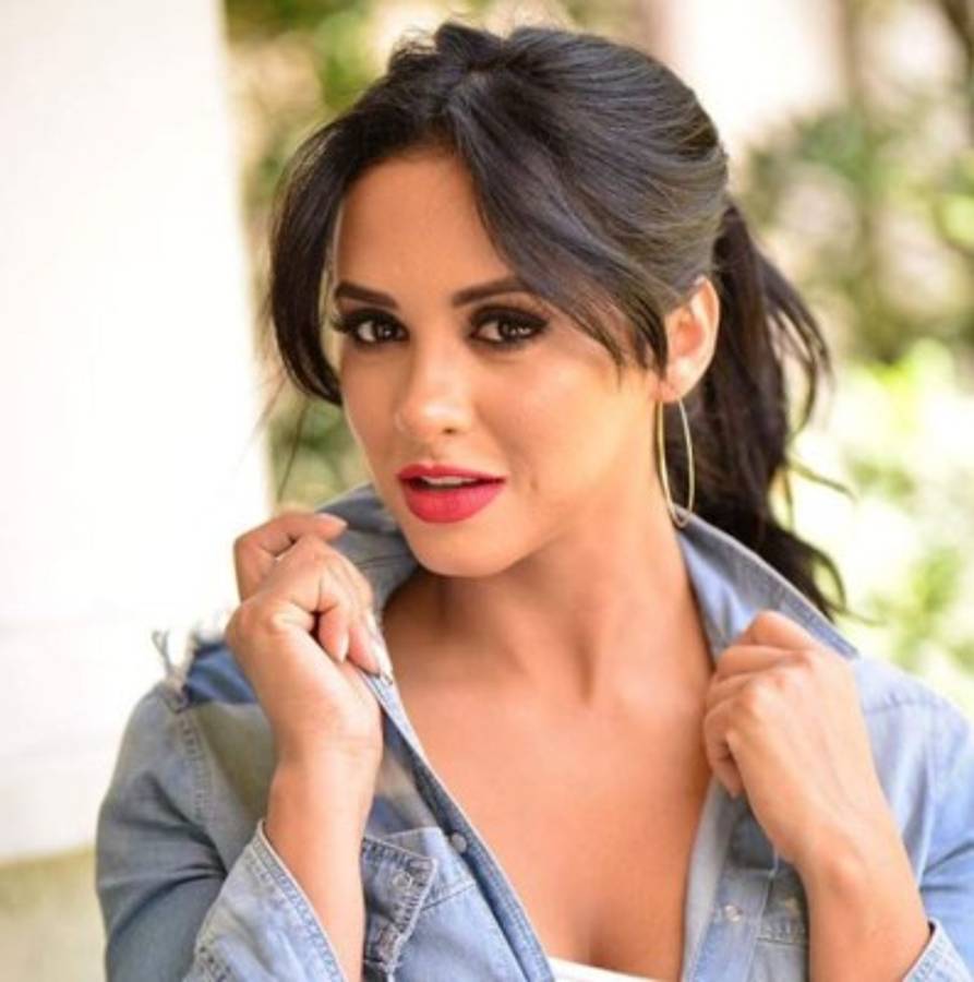 Ana Jurka, la periodista hondureña que engalana el Mundial Femenino 2019