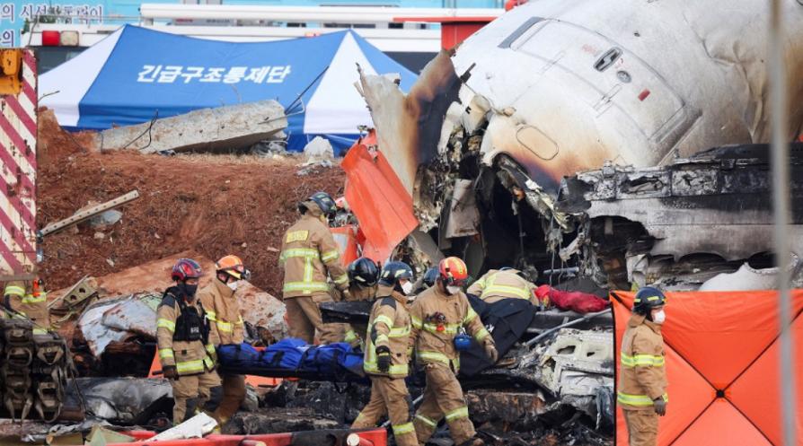 Tragedia en Corea del Sur: 179 muertos tras estrellarse un avión y la presunta causa del terrible accidente