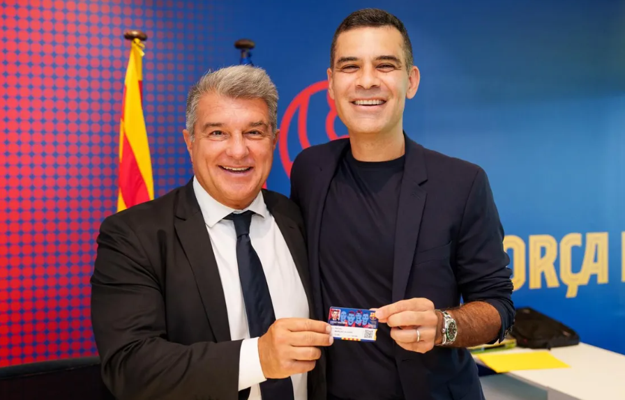 La prensa catalana ha disparado fuerte contra Rafa Márquez por ofrecerse a reemplazar a Xavi.