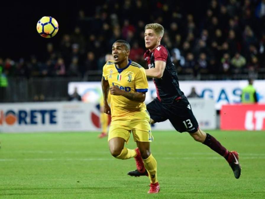 Juventus derrota al Cagliari, pero pierde a Dybala por lesión