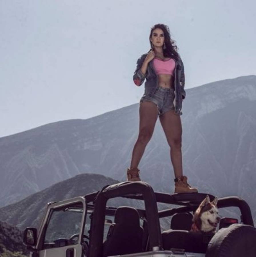 Ellas es Alejandra Delgadillo, la explosiva aficionada del Monterrey