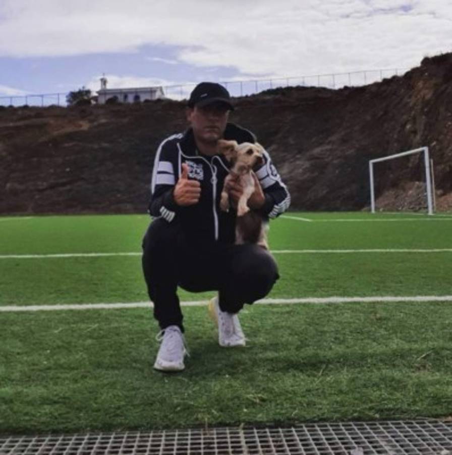 El verdadero presente de Nery Castillo: no trabaja como pesquero y así se gana la vida en Grecia a sus 37 años