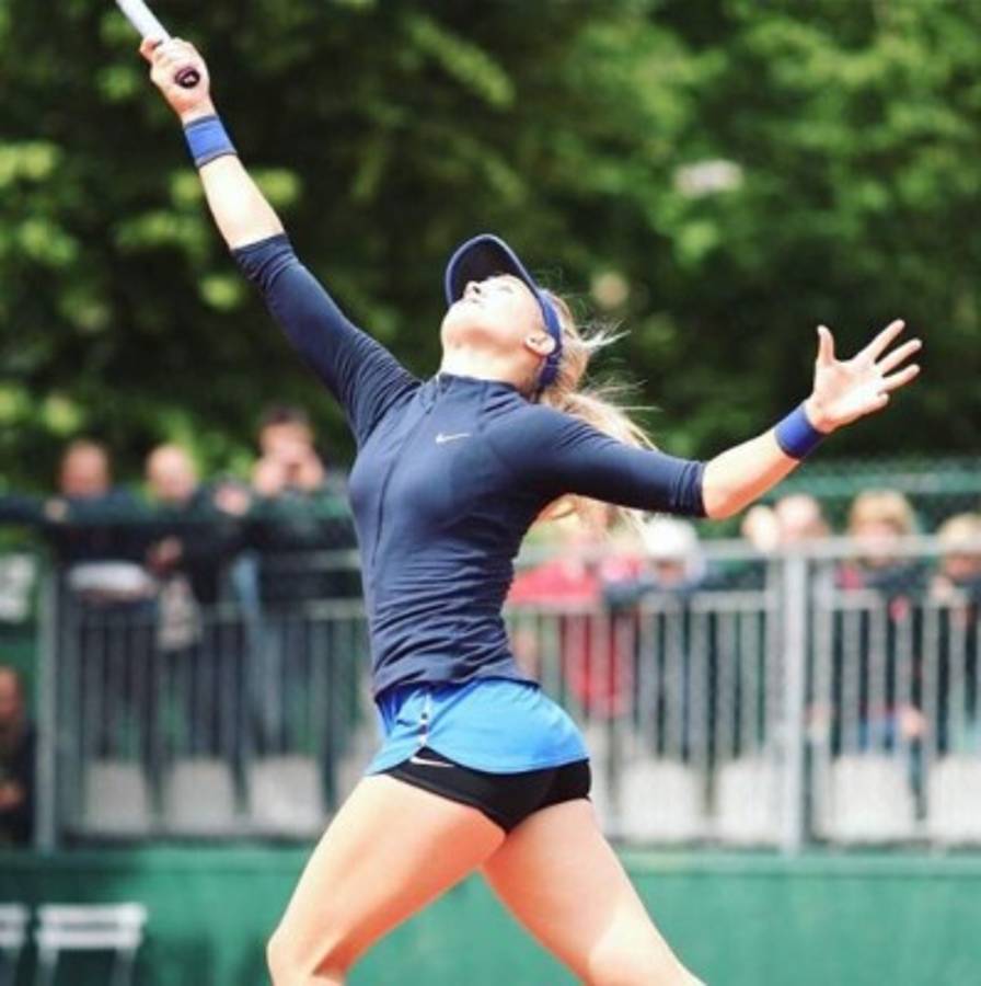Eugenie Bouchard, la canadiense que sube la temperatura en los partidos de tenis