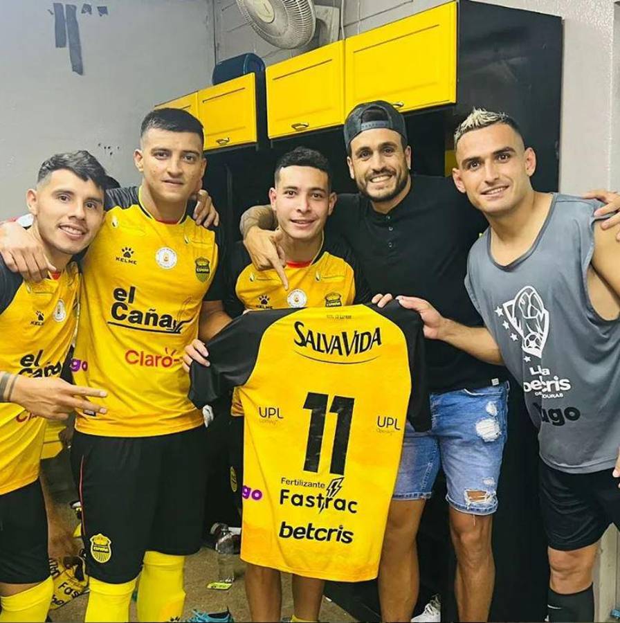 La pantalla de la barra en el Morazán, emotiva exaltación al “Colocho” Martínez, Puerto Cortés revive y Marathón se hunde