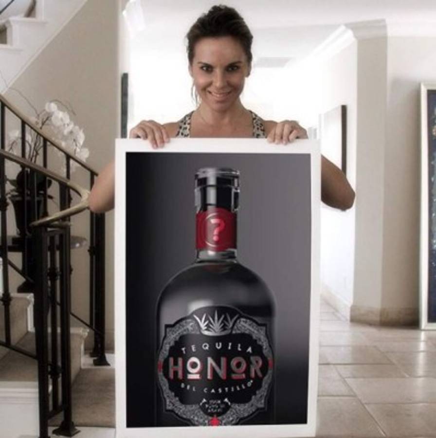 Especial: Por esta lujosa mansión y el tequila honor quieren investigar a Kate del Castillo