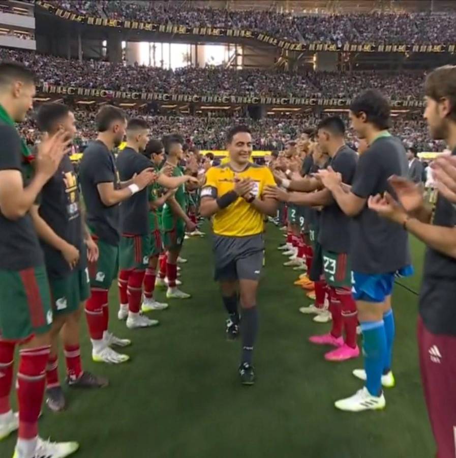 Pasillo de México y Panamá a Said Martínez, el “MVP” de la Copa Oro, furor del “Tri” campeón y el ambientazo en el SoFi Stadium