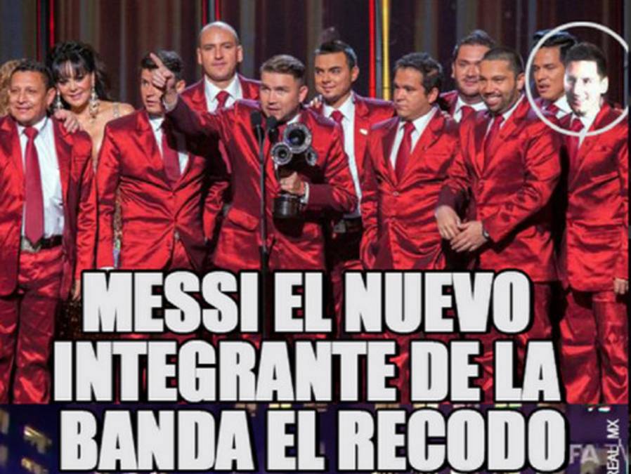 Con memes se burlan aficionados del traje de Messi