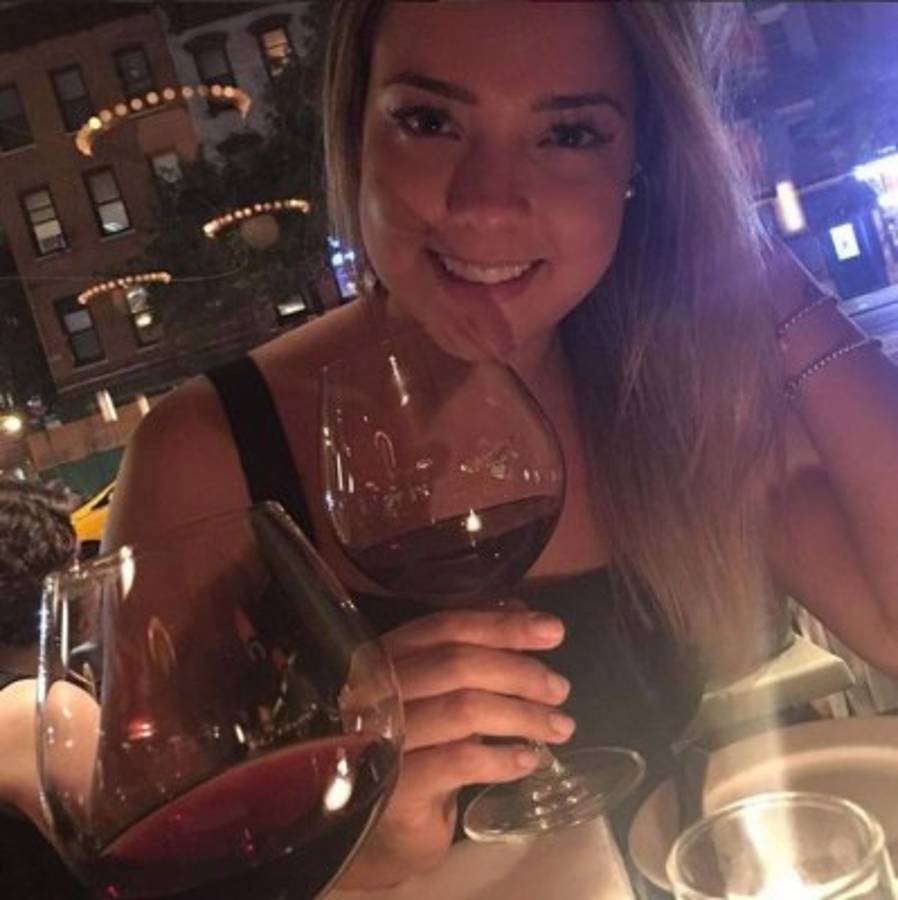 Ella es Carolina Dantas, la madre del hijo de Neymar