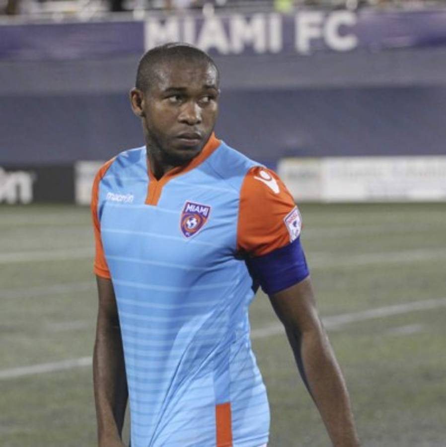 ¡Uno más! Los jugadores hondureños que han portado el gafete de capitán en el extranjero