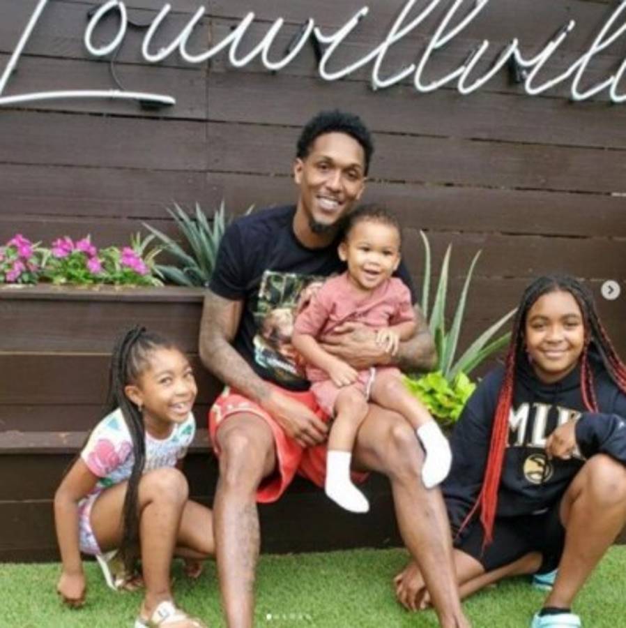 Salió con dos mujeres al mismo tiempo y revela lo difícil de una relación bígama: ''Son las madres de mis hijos''