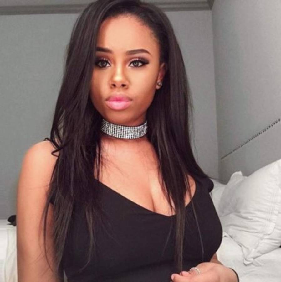 Mujeres, música y alcohol: Rompe la cuerentena y arma tremenda fiesta en su yate