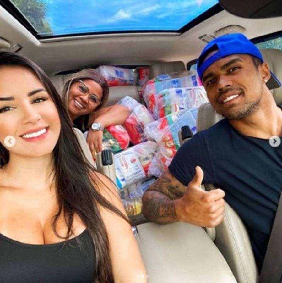 Coronavirus: Figura de la Juventus y su preciosa novia ayudan a los más necesitados en Brasil