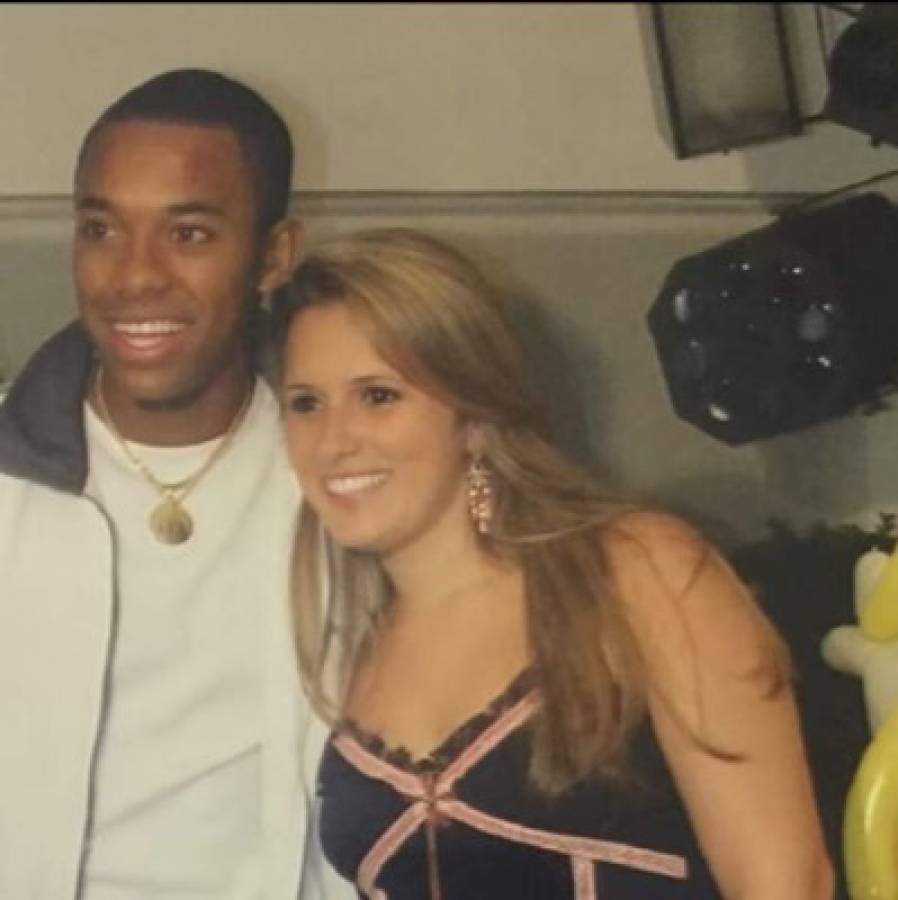 Así es la discreta esposa de Robinho, a quien le fue infiel: 'No cometí ningún error de violar'