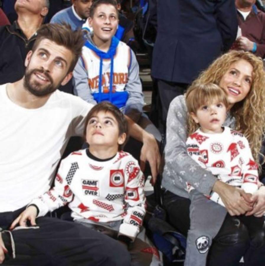 Escapada, besos y NBA: Piqué y Shakira sorprenden compartiendo la navidad en New York