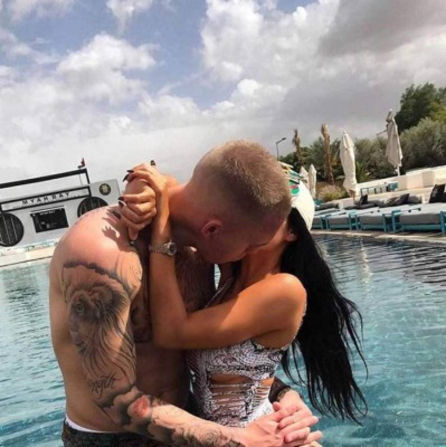 ¡HOT! La explosiva esposa del jugador holandés de la Roma Rick Karsdorp