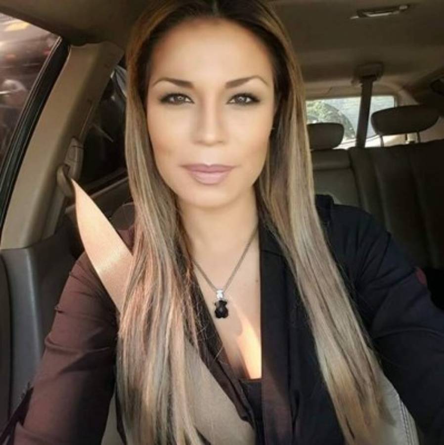 ¡Hermosa diputada! Pareja de futbolista tico embellece la política de su país