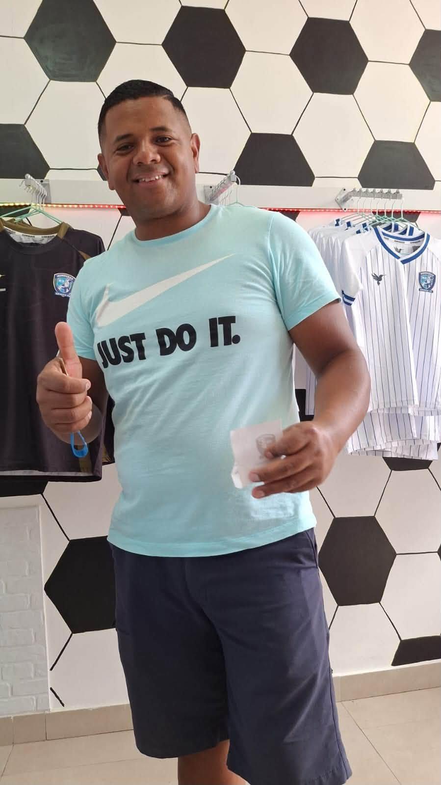 El Génesis FC, un club que se está modernizando y cuenta con una tienda completa