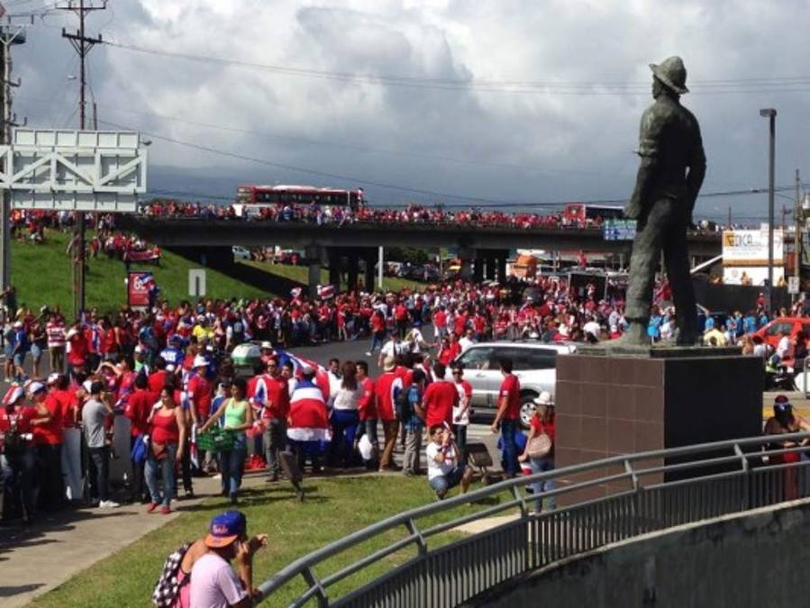 Espectacular celebración de la selección de Costa Rica en San José