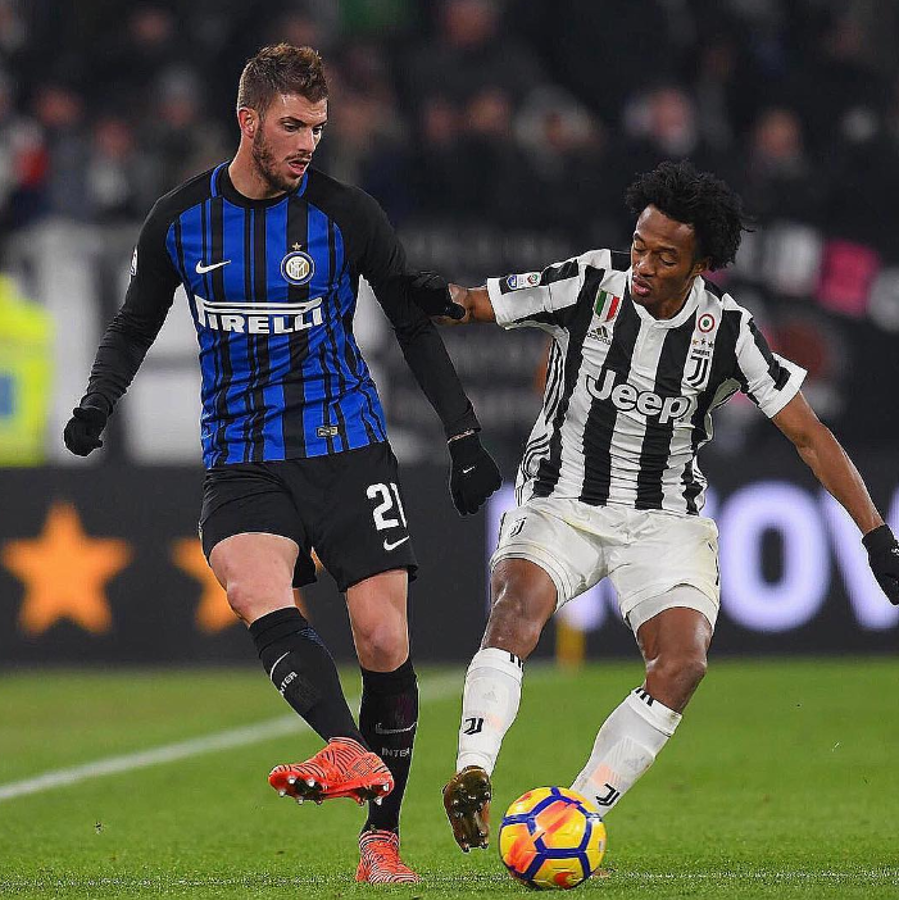 Mourinho lo hizo debutar, lo ganó todo con el Inter y sorprende con el retiro a sus 31 años: ‘‘Ya no tengo rodillas’’