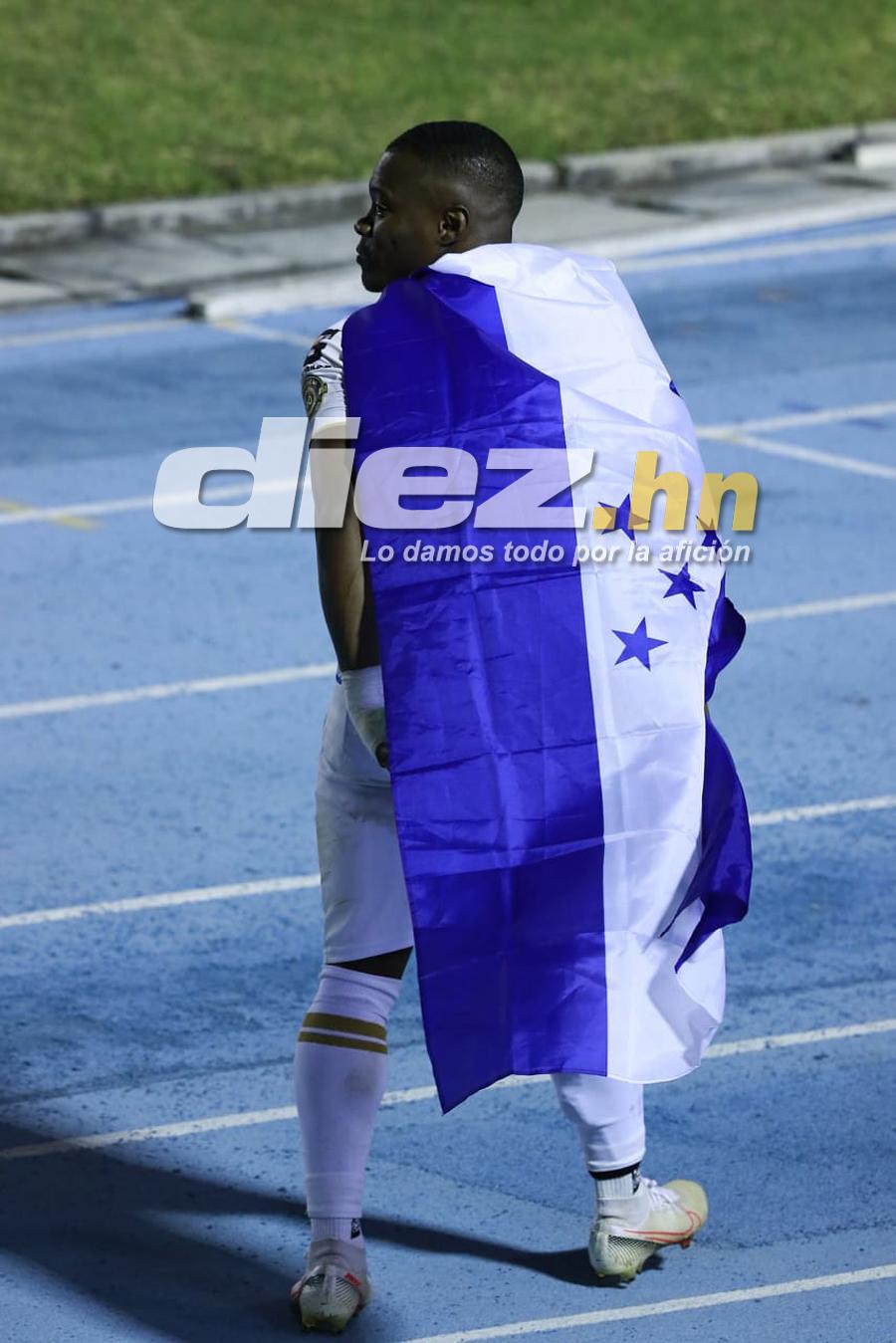 Caras largas y bronca en Motagua, el festejo de Comunicaciones y Júnior Lacayo con la bandera de Honduras