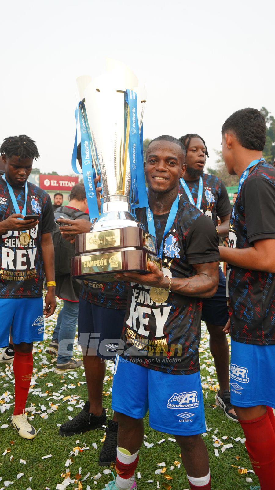 Olimpia se coronó en el Yankel: Menjívar y Beckeles festejan con puros, locura de Araújo y los que celebraron con sus novias
