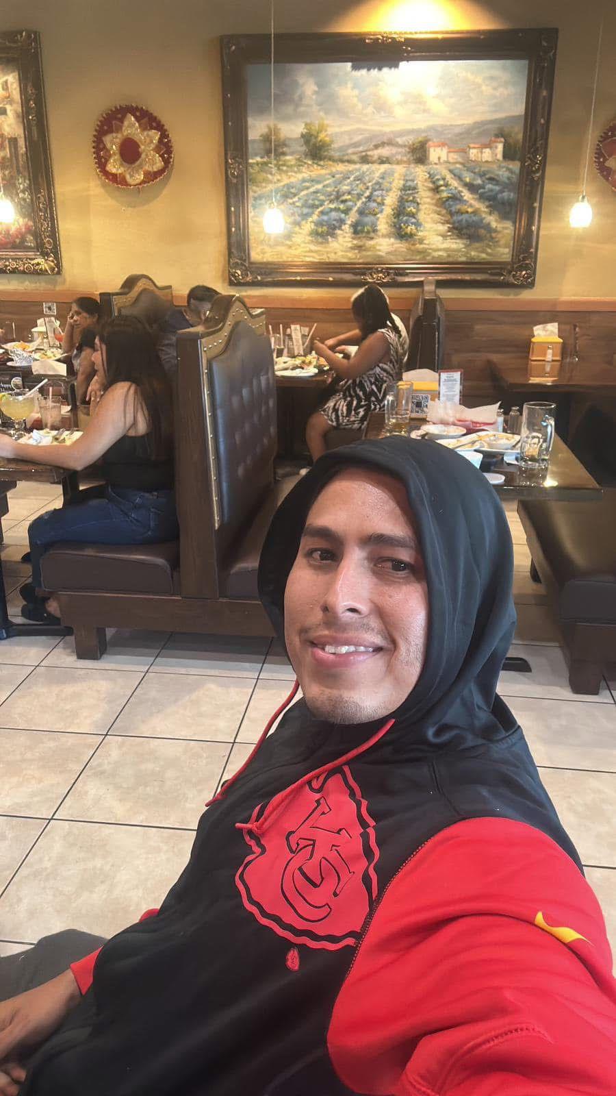 Debutó como gran promesa, mundialista con Honduras y se retiró muy joven, así es su vida en el extranjero