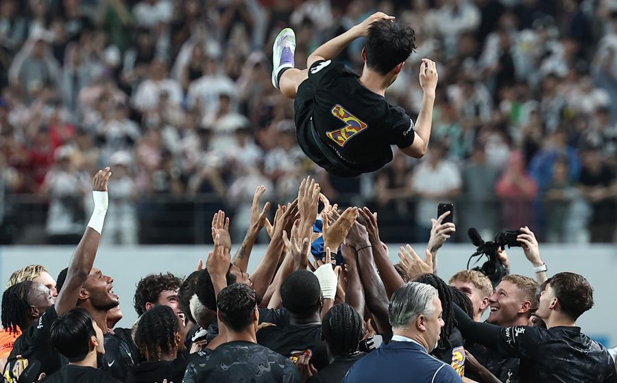 Son llora en su último partido con Tottenham: Te vas como la máxima leyenda de este hermoso club