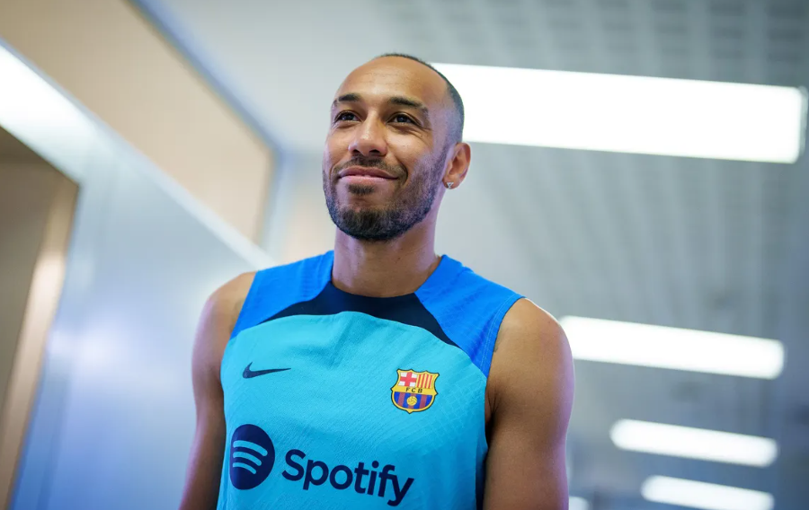 Barcelona arranca la pretemporada: los jugadores que desobedecieron a Xavi y Aubameyang sorprende con su nuevo look