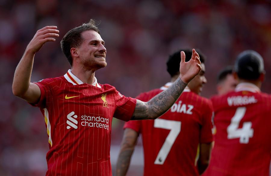 ¿Por qué no les dieron el título? Así festejó Liverpool la Premier League, el gesto de Slot con Jurgen Klopp y selfies de Salah