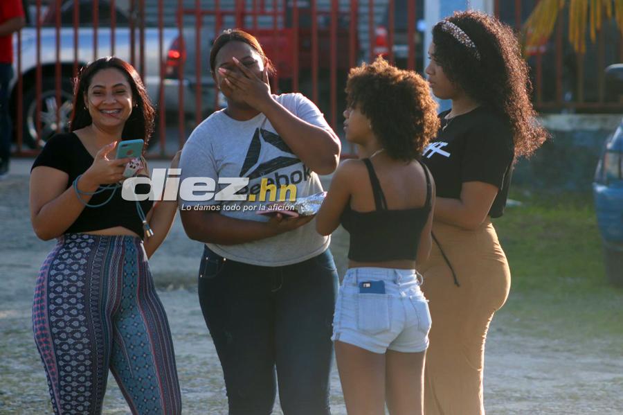 ¡Looks y el lujoso regalo de Romell Quioto a su mamá! Las imágenes del partido benéfico en el complejo Wilson Palacios