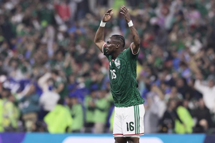 Cruce del Vasco Aguirre y México desgarrado; Inglaterra emula a Honduras y Costa Rica