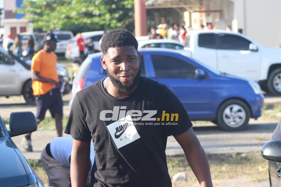 ¡Looks y el lujoso regalo de Romell Quioto a su mamá! Las imágenes del partido benéfico en el complejo Wilson Palacios