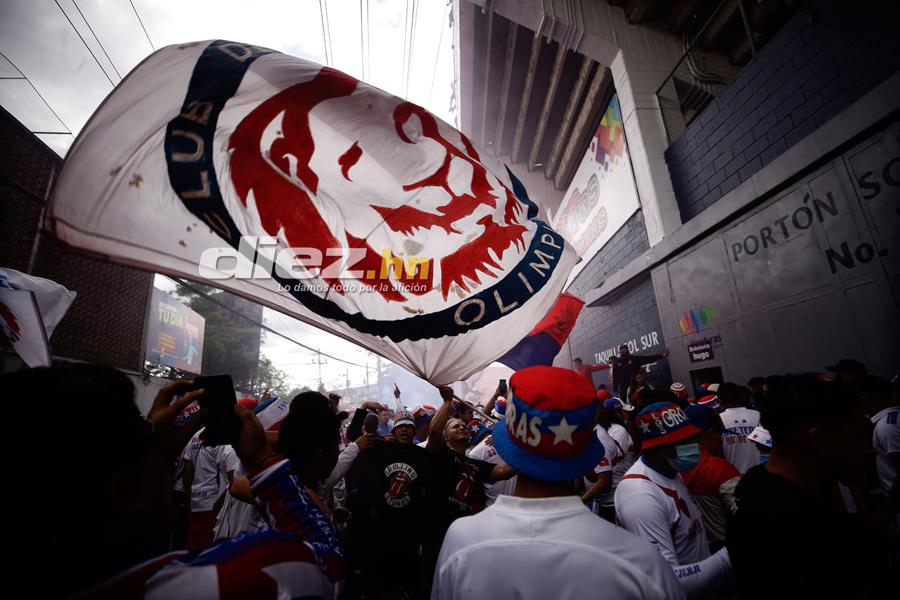 ¡Leones, banderas y selfies! Tegucigalpa se viste de fiesta con la final del fútbol hondureño Olimpia vs. Real España