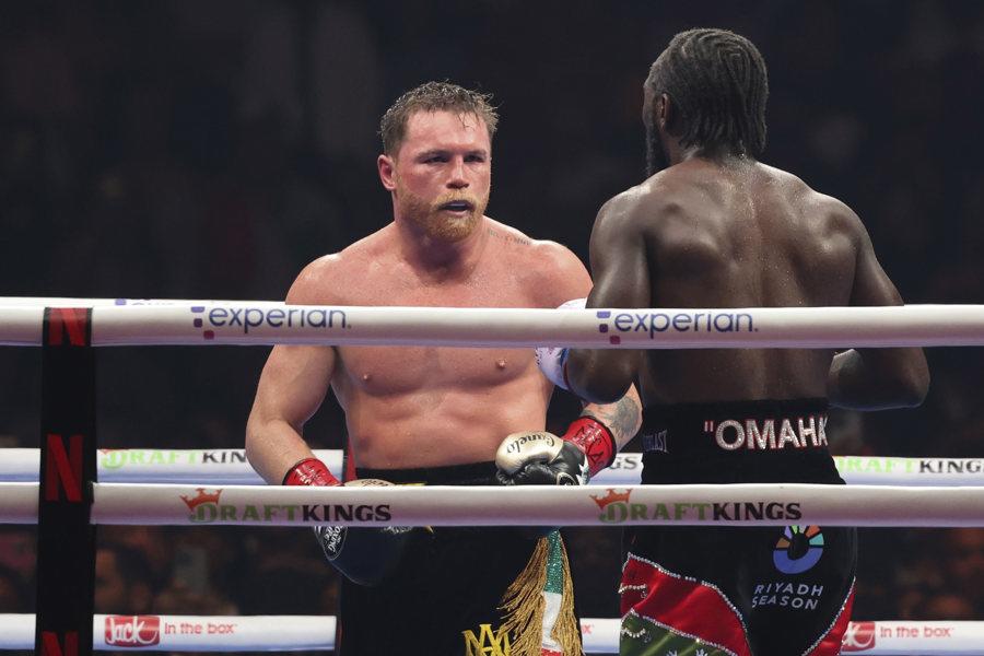 El dineral que ganó Floyd Mayweather por la derrota del 'Canelo' ante Crawford: su patrimonio al descubierto