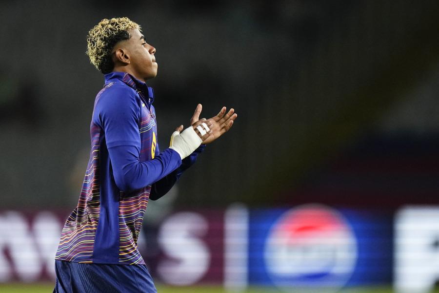 La madre de Lamine Yamal lanzó un nuevo y polémico negocio: ¡el desorbitado precio para cenar con ella!