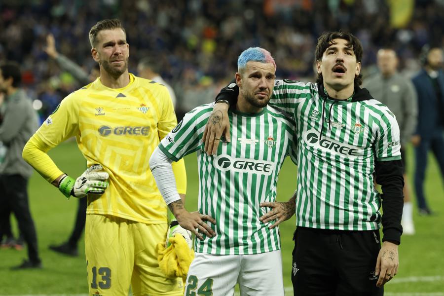 Chelsea consigue lo que nadie ha hecho: festejo por el título, el jugador que se comió a Antony y un Betis destrozado