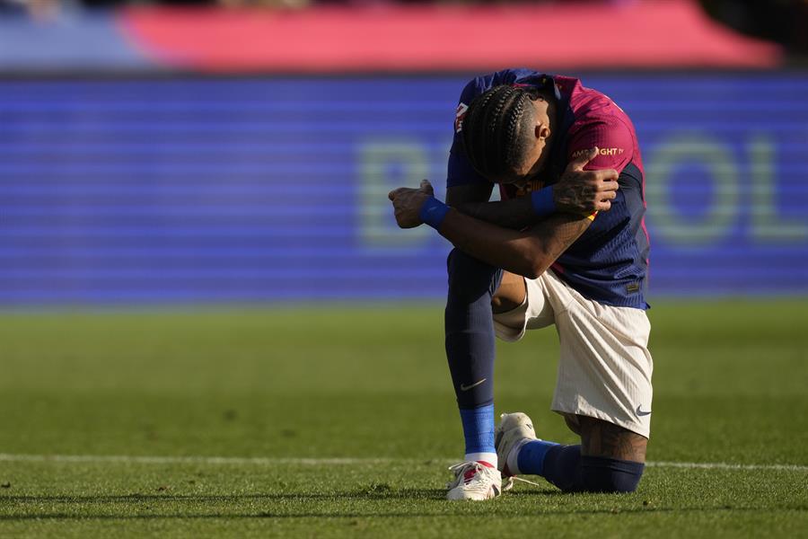 El motivo del enfado de Barcelona con el VAR, Raphinha el más afectado y por qué jugaron de blanco ¿maldición?